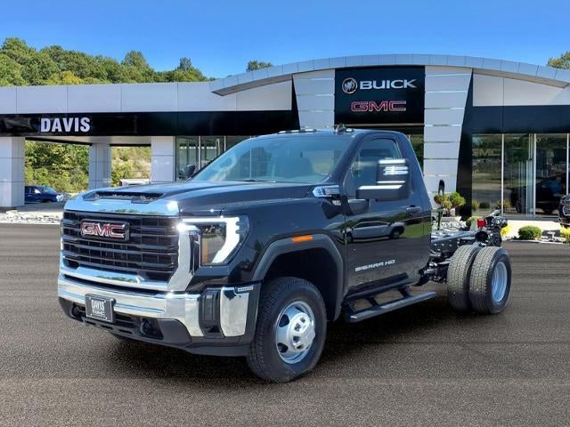 2026 GMC Sierra 3500 HD Chassis Cab Pro