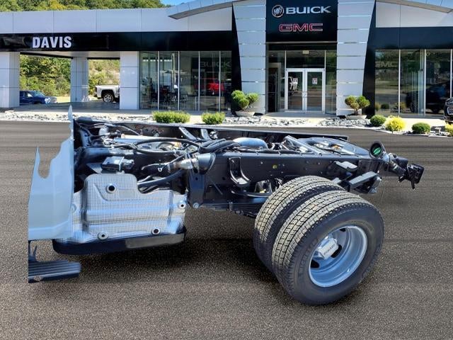 2026 GMC Sierra 3500 HD Chassis Cab Pro