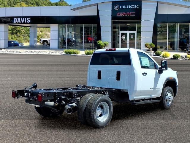 2026 GMC Sierra 3500 HD Chassis Cab Pro