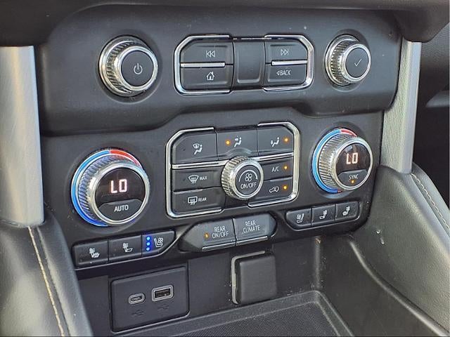 2022 GMC Yukon XL SLT