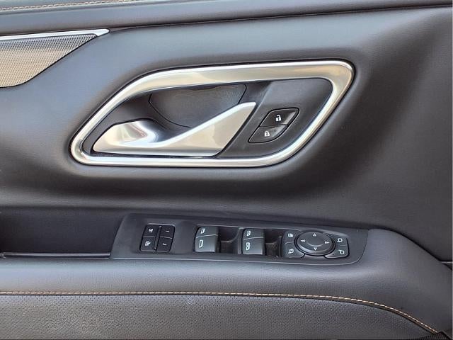 2022 GMC Yukon XL AT4