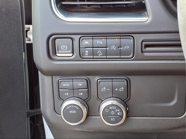 2022 GMC Yukon XL AT4