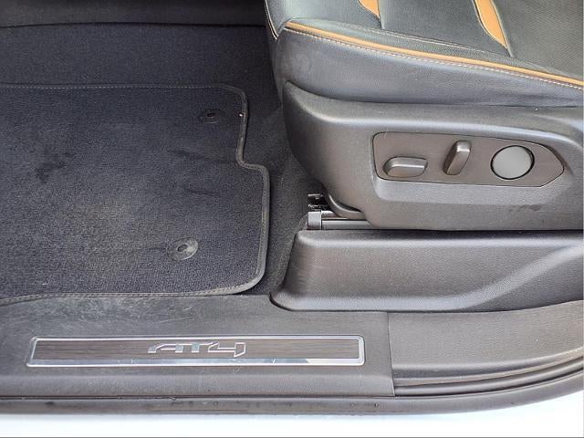 2022 GMC Yukon XL AT4