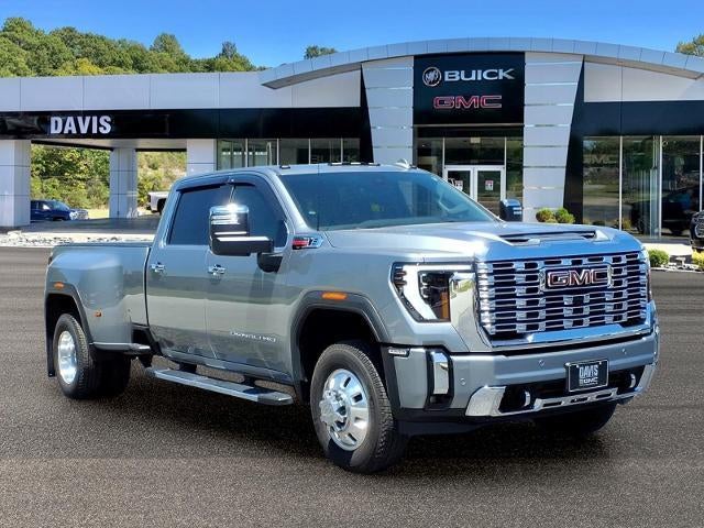 2024 GMC Sierra 4WD Crew Cab Long Box DRW Denali's photo