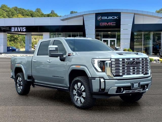 2025 GMC Sierra 4WD Crew Cab Standard Box Denali's photo