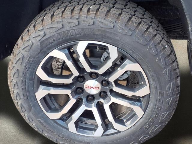 2023 GMC Canyon AT4