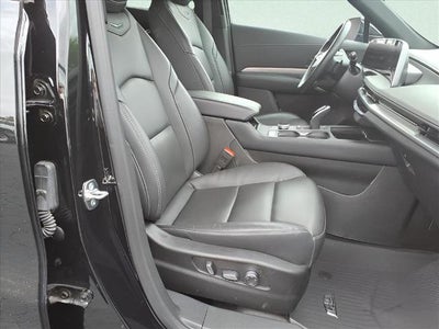 2025 Cadillac XT4 Premium Luxury