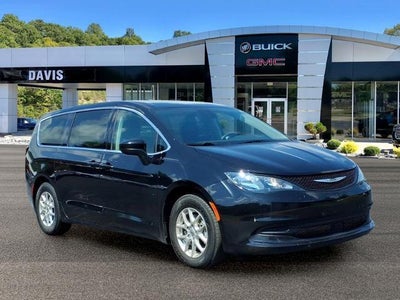 2024 Chrysler Voyager LX