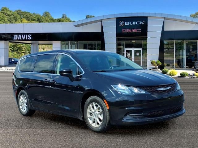 2024 Chrysler Voyager LX