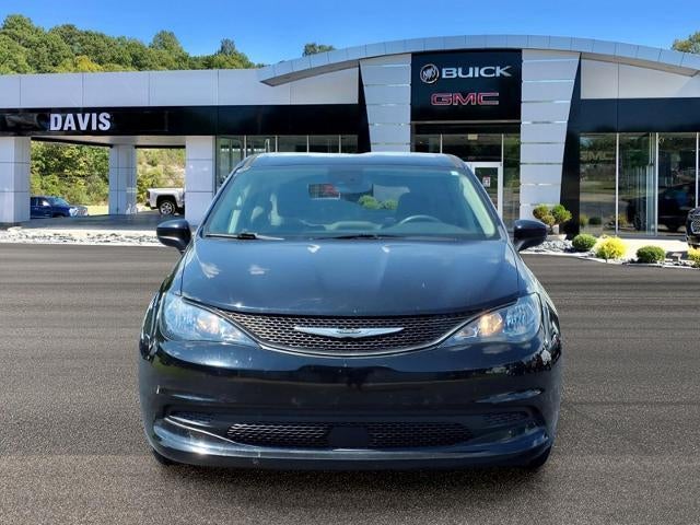 2024 Chrysler Voyager LX