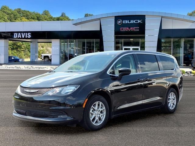 2024 Chrysler Voyager LX