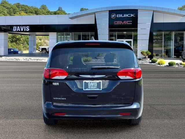2024 Chrysler Voyager LX