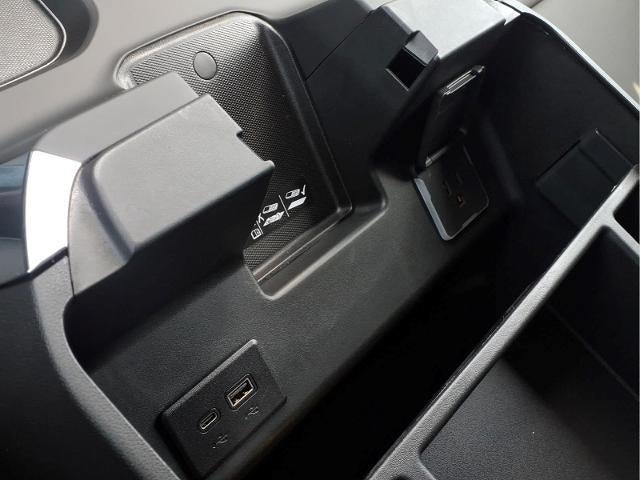 2026 GMC Sierra 1500 SLT - Photo 14