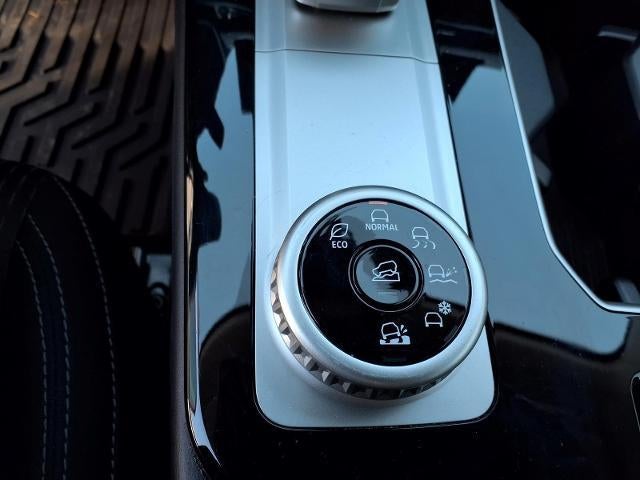2025 Mitsubishi Outlander ES