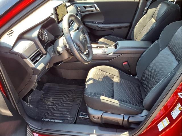 2025 Mitsubishi Outlander ES